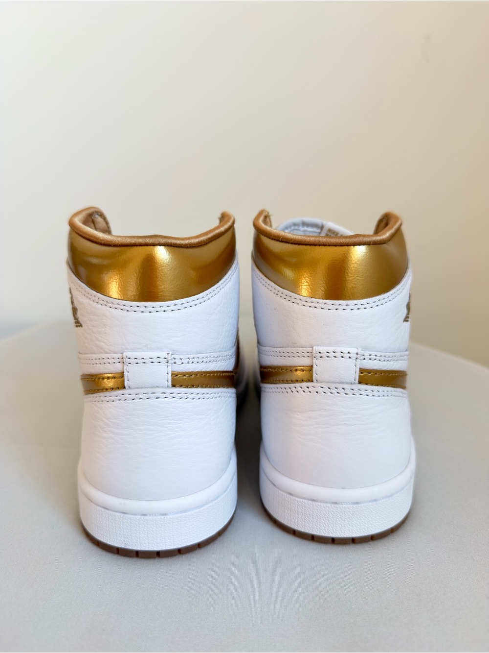 Air Jordan 1 Retro High OG Metallic Gold Women’s Size 6 FD2596-107 - Picture 7 of 12